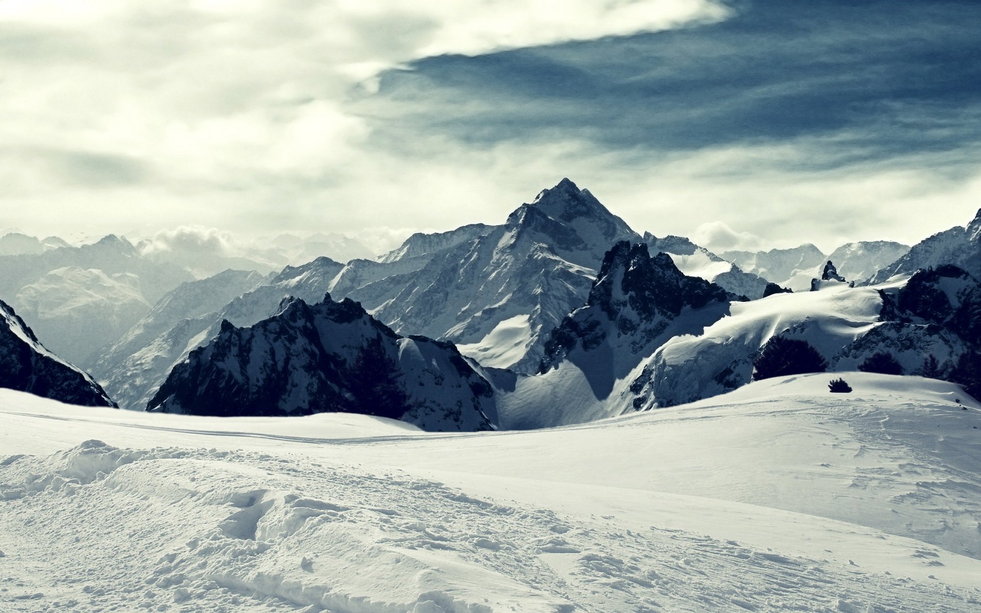 eis wind gletscher gipfel schnee tal himmel wolken spuren