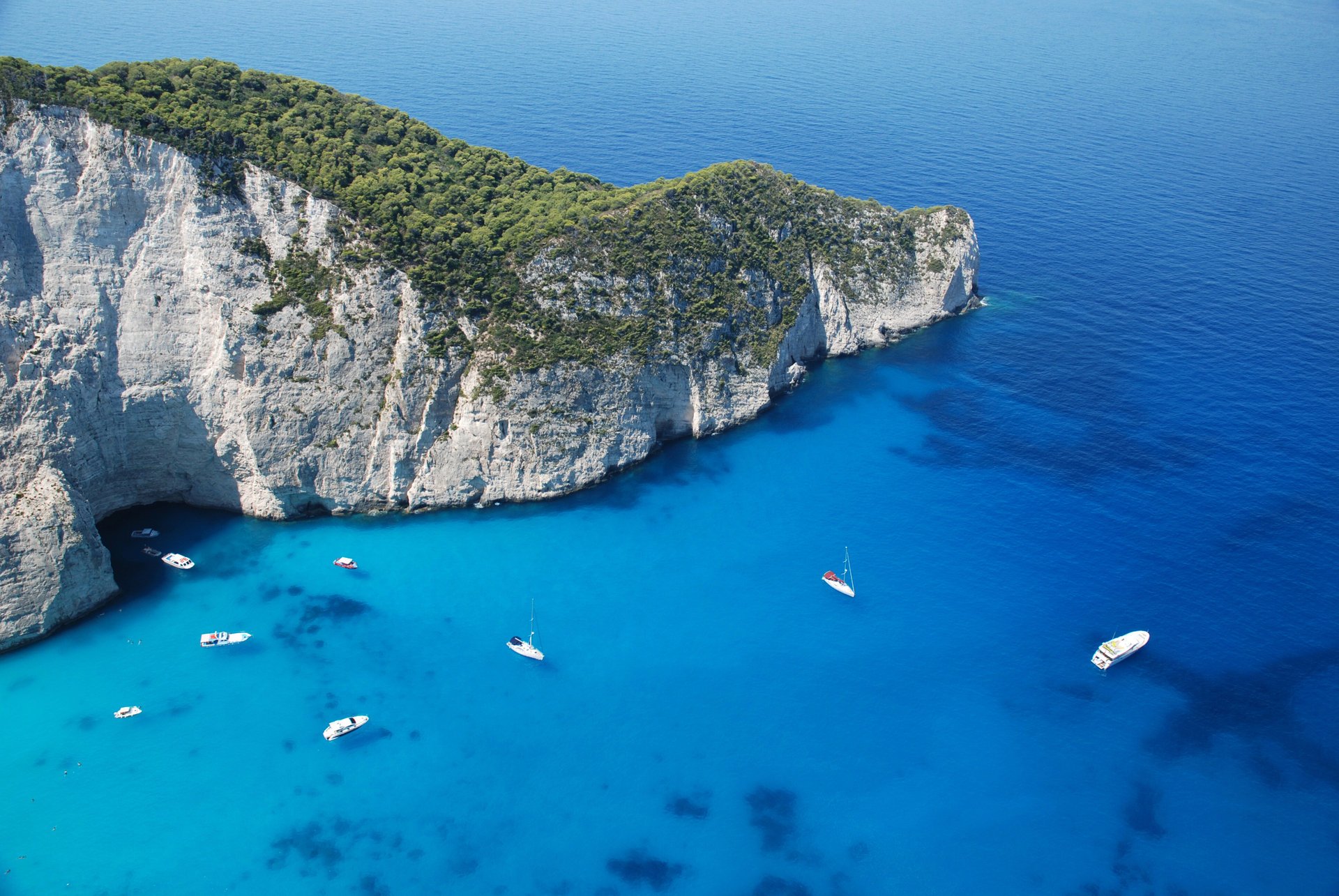 grecja wyspa krajobraz góra jachty żaglówki natura morze panorama zakynthos tapety na pulpit