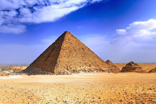 Egypte pyramide beau paysage