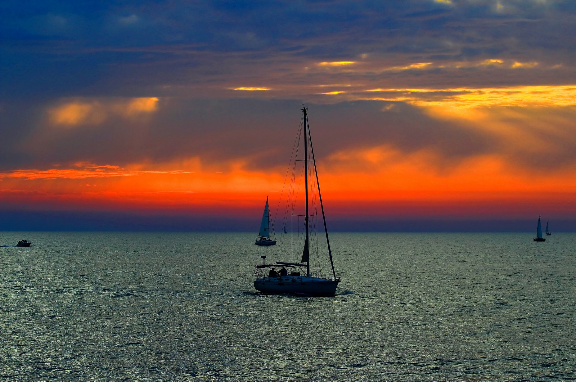 ciel nuages coucher de soleil mer bateaux voile