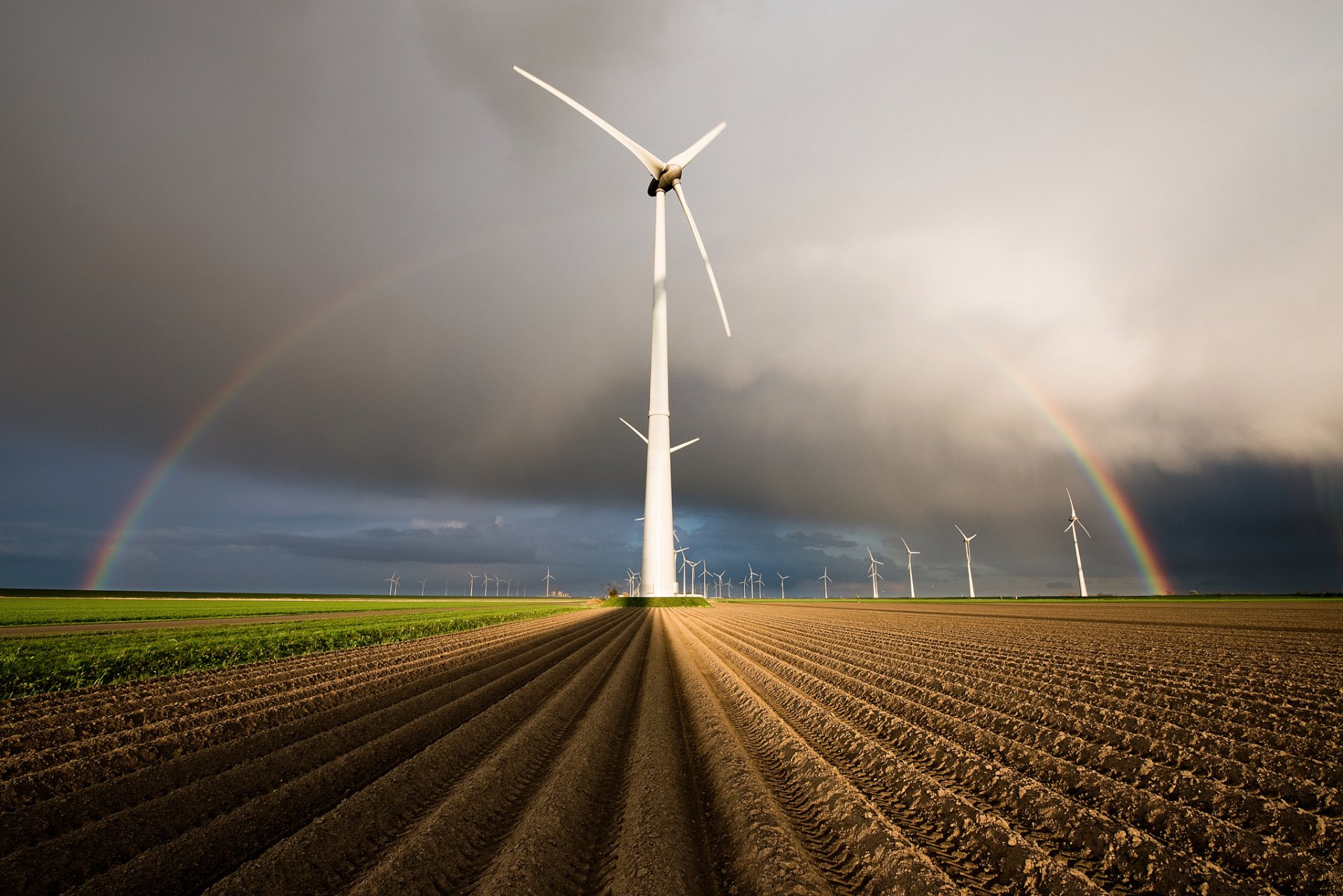 países bajos holanda campos generadores de viento arco iris