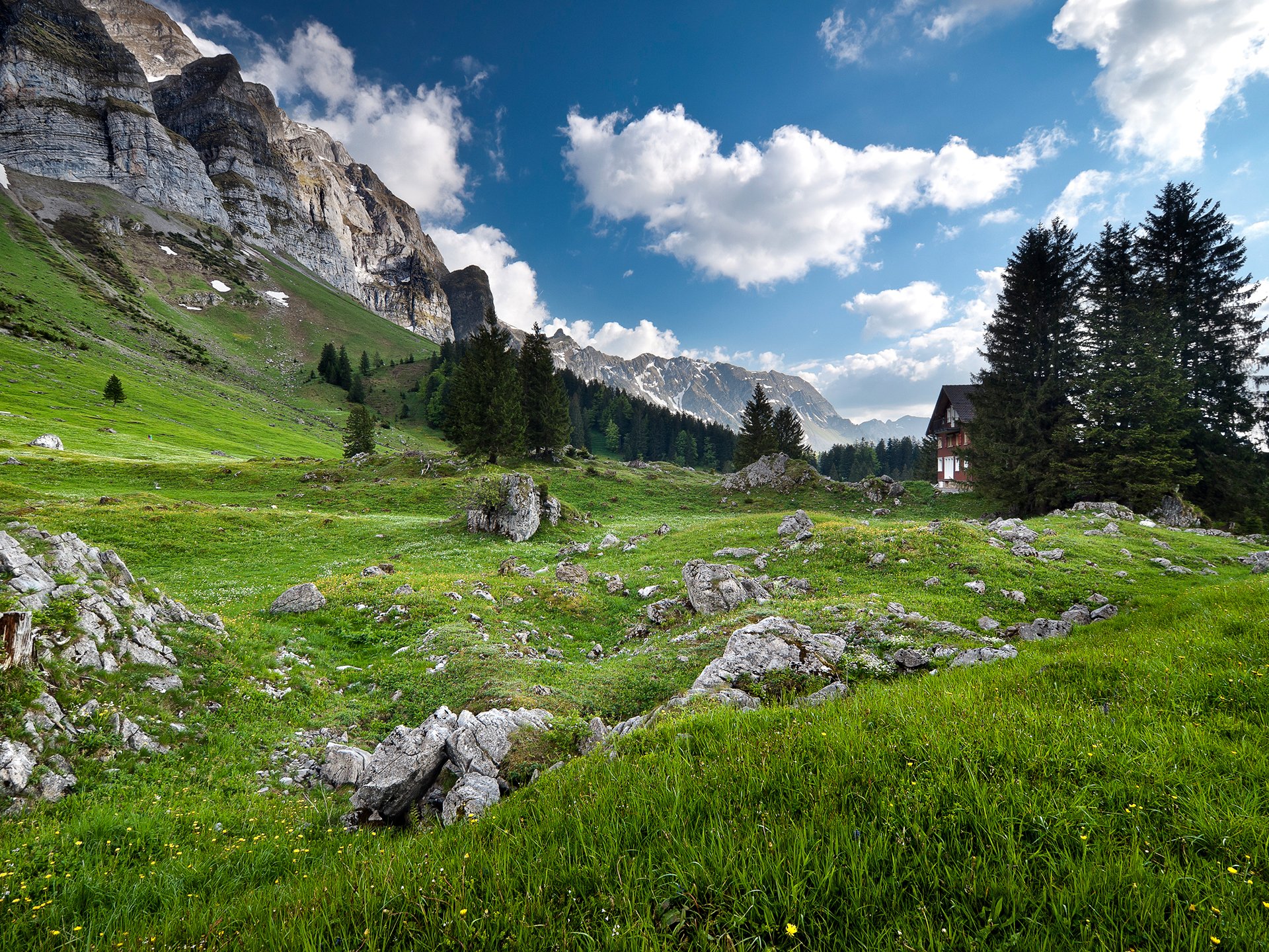 alpen himmel berge grenzgebiet haus bäume steine