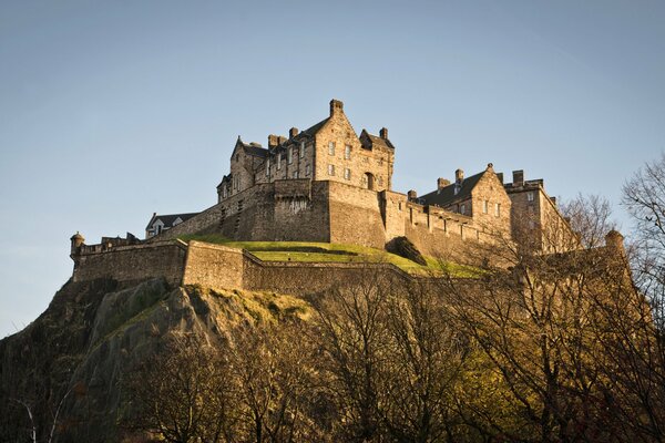 Castillo de Edimburgo Escocia montaña