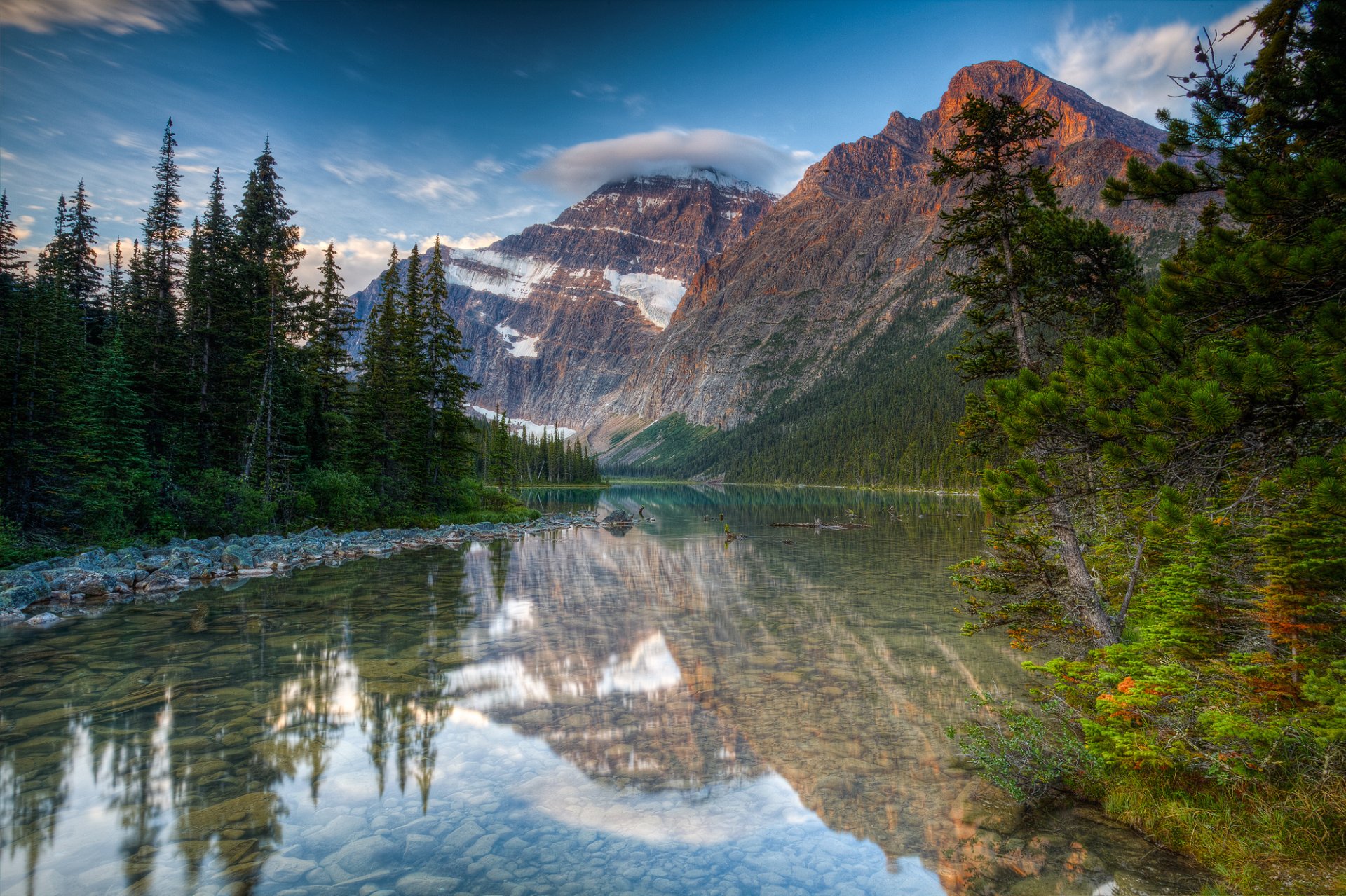 natura paesaggio foresta montagna lago cavell monte edith cavell parco nazionale montagna lago sfondo carta da parati widescreen schermo intero widescreen widescreen