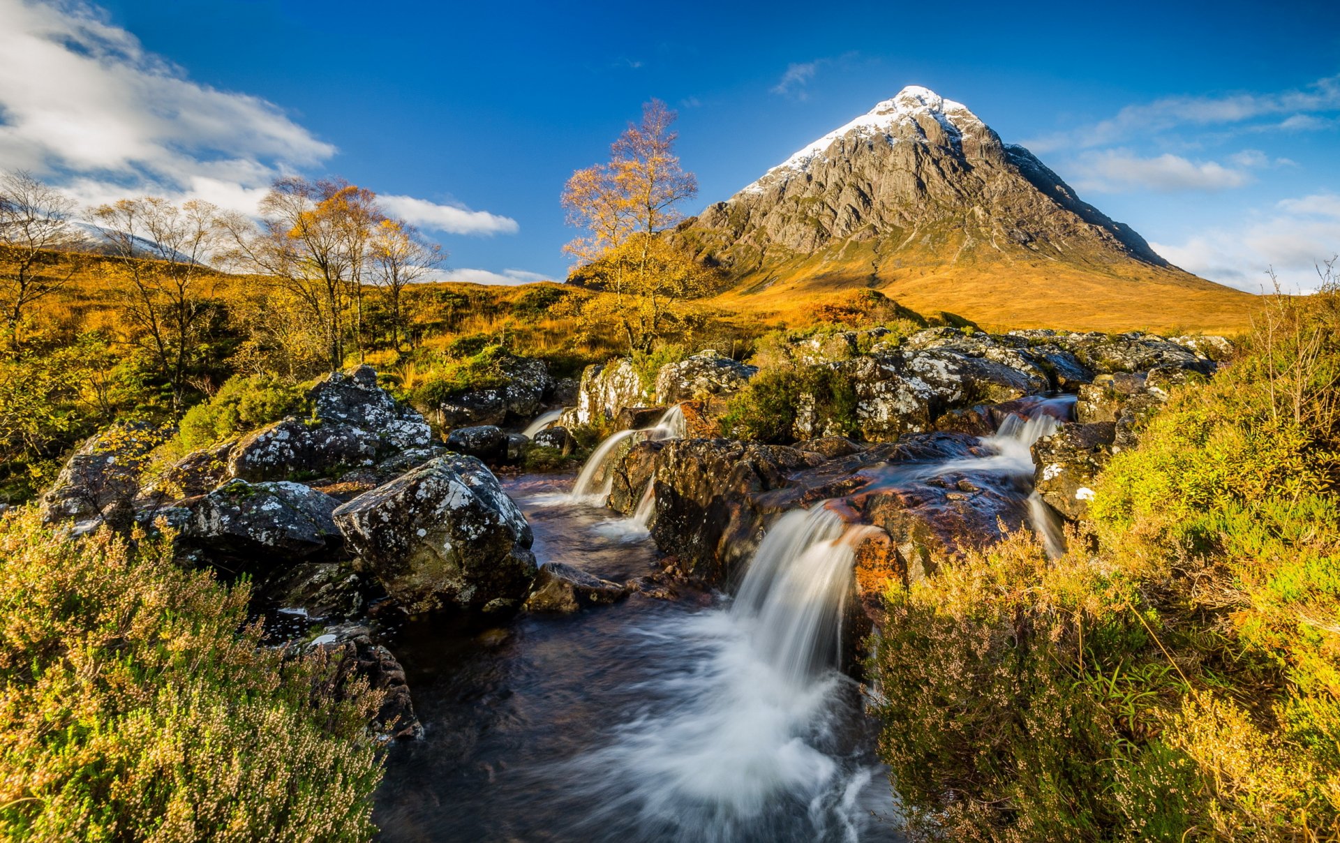 cotland autumn mountain river feed morning