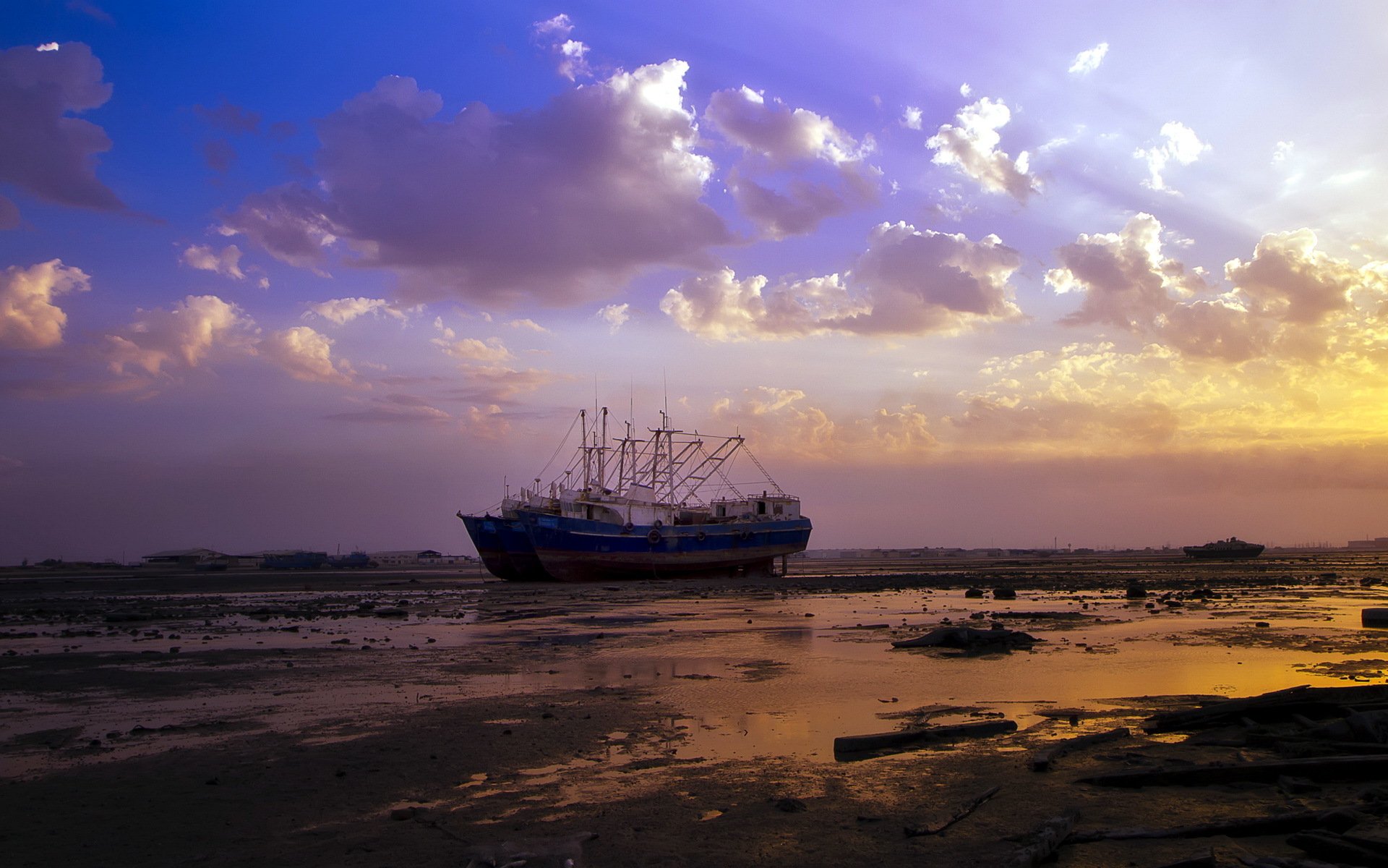 sonnenuntergang schiff gestrandet