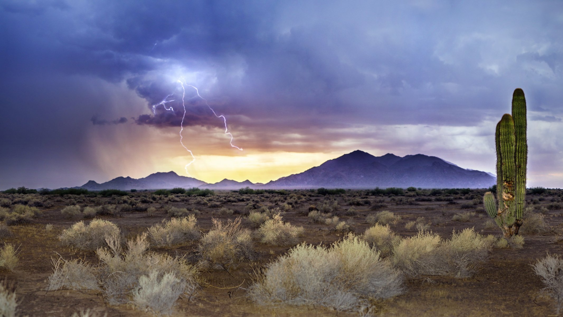 arizona monsun zachód słońca błyskawice burza piaskowa