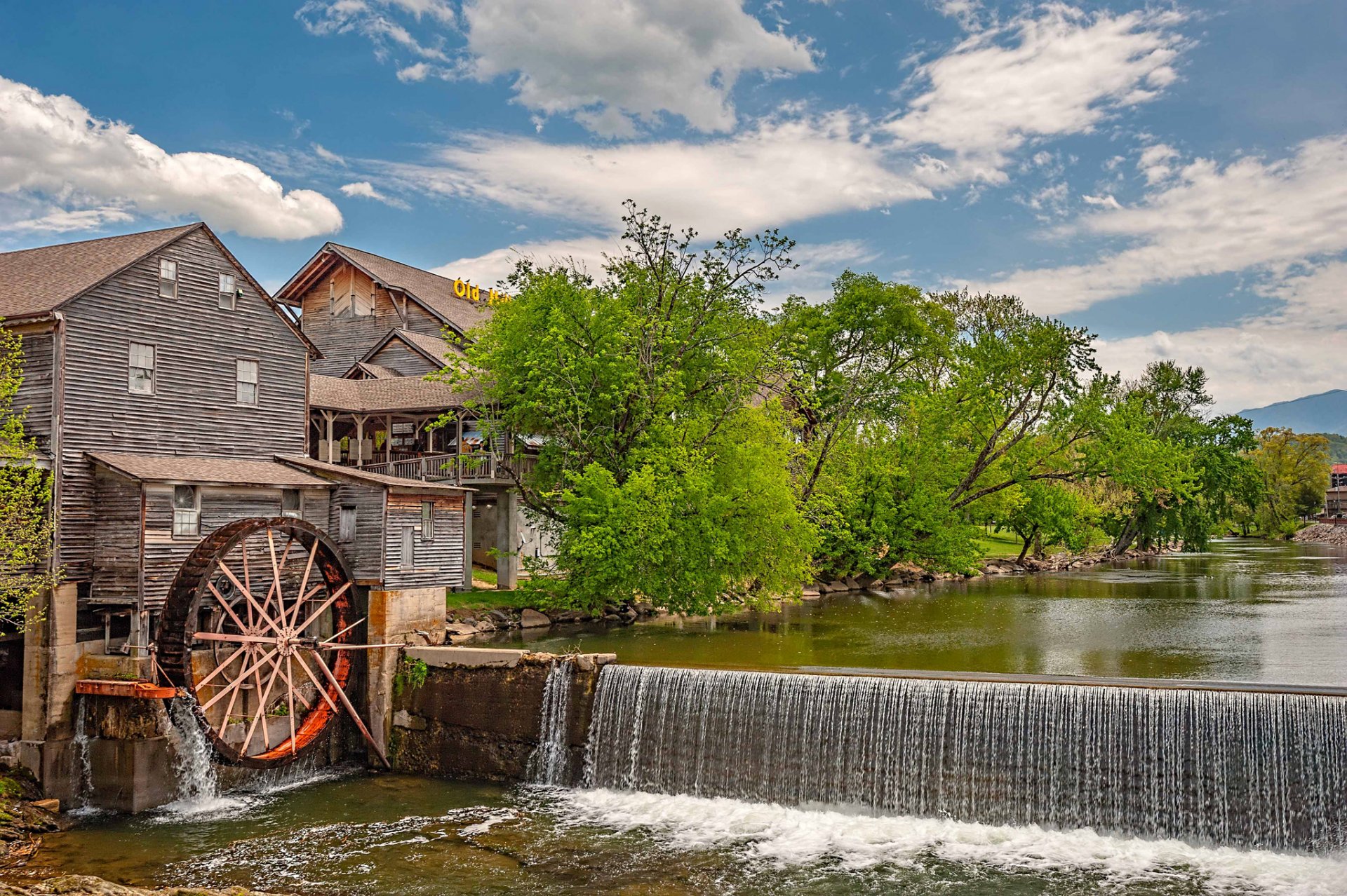 himmel bäume fluss haus wassermühle rad