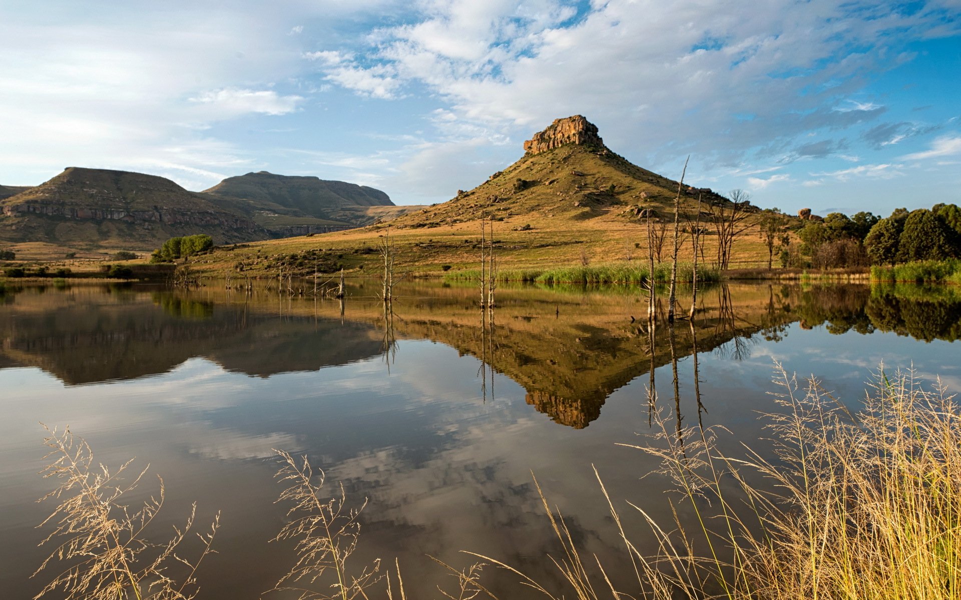 lake mountain landscape