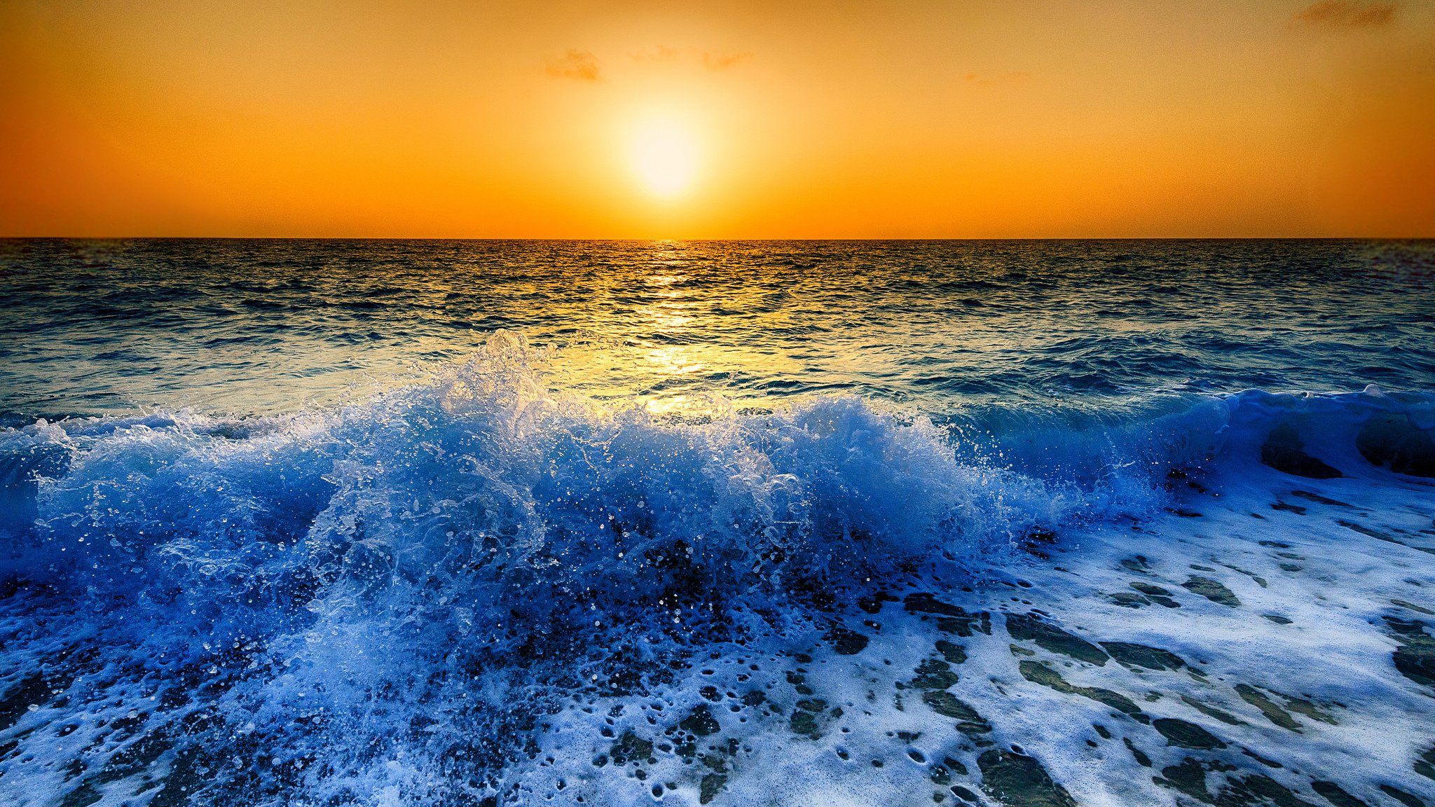 ciel soleil coucher de soleil mer vague éclaboussures