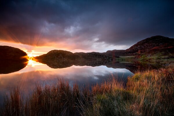 Sonnenuntergang Landschaft am See England