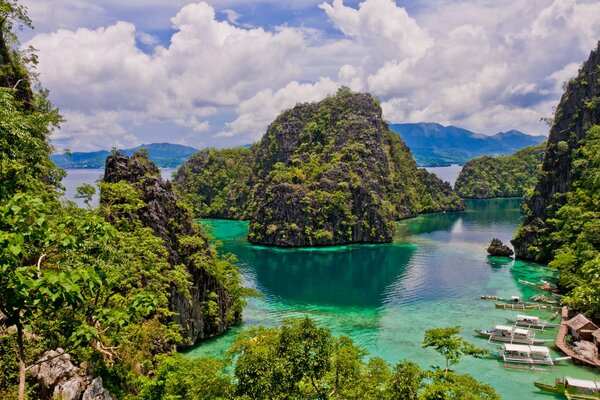 Un isola affascinante con una bella vista