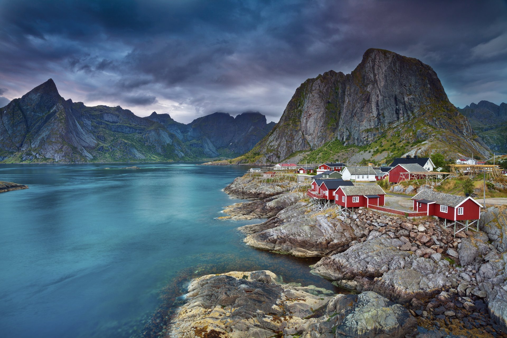 noruega cielo montañas mar casas