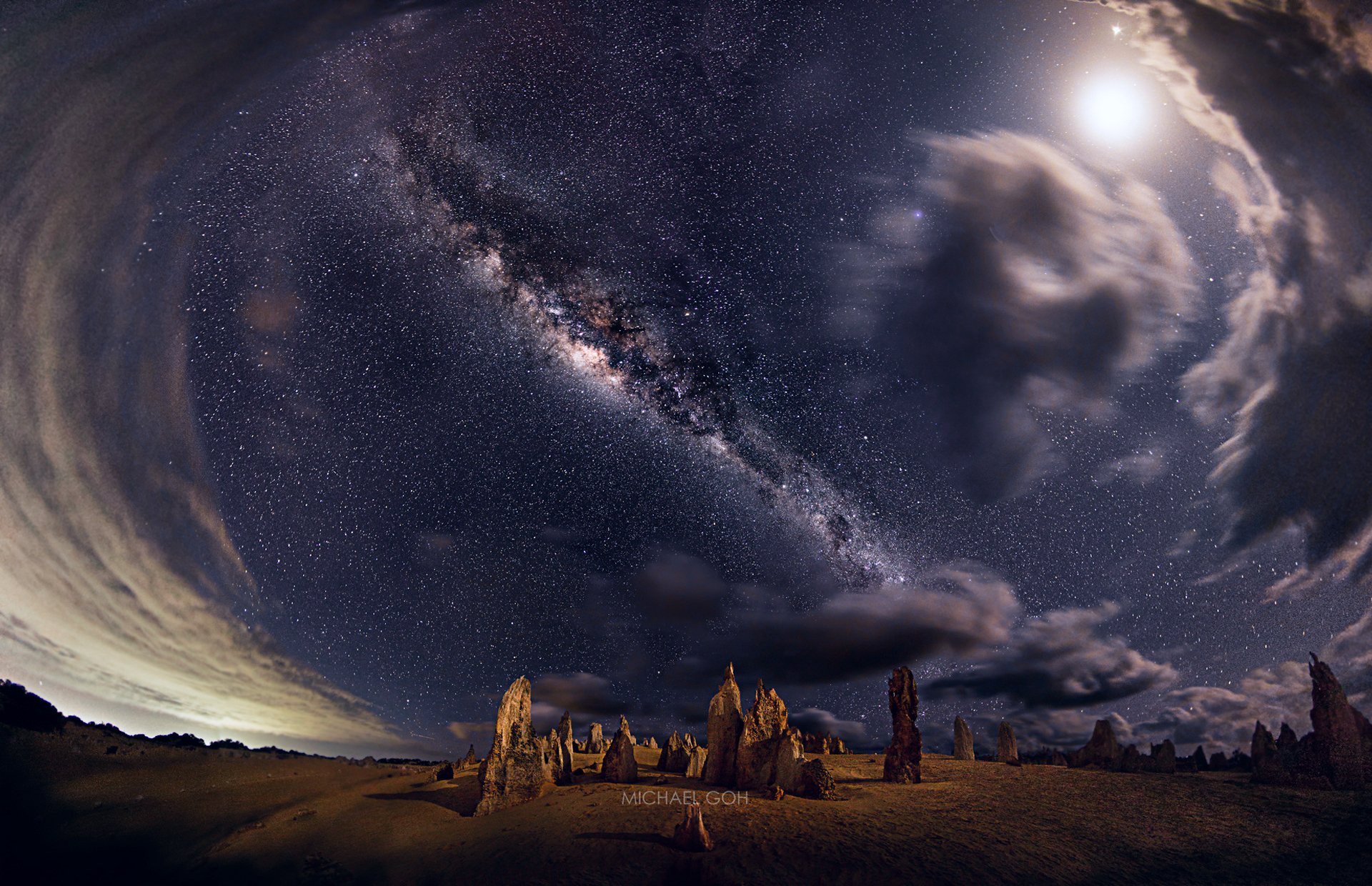 westlich australien nambung nationalpark nacht himmel milchstraße sterne felsen panorama