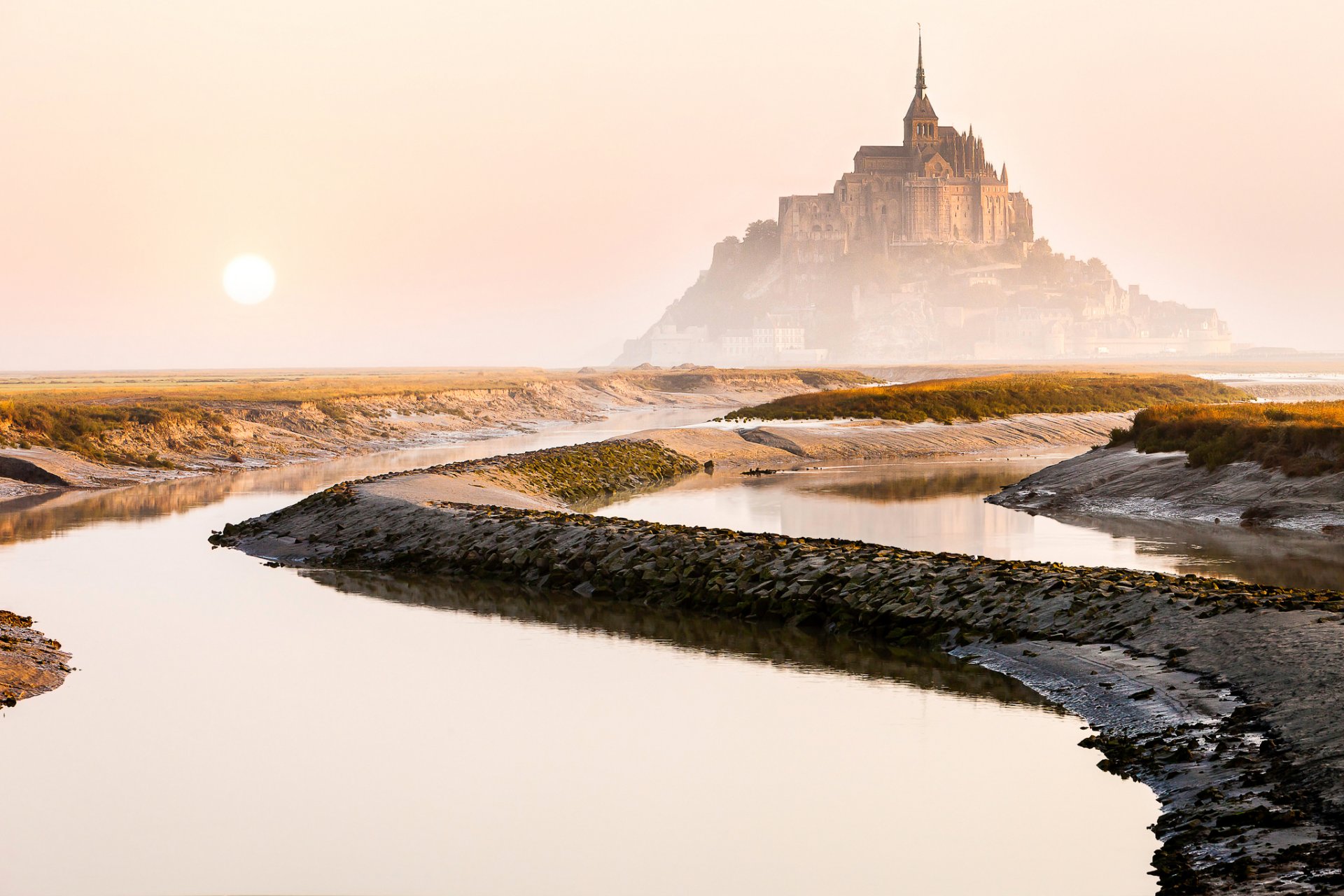 frankreich stadt festungsinsel mont-saint-michel morgen sonne