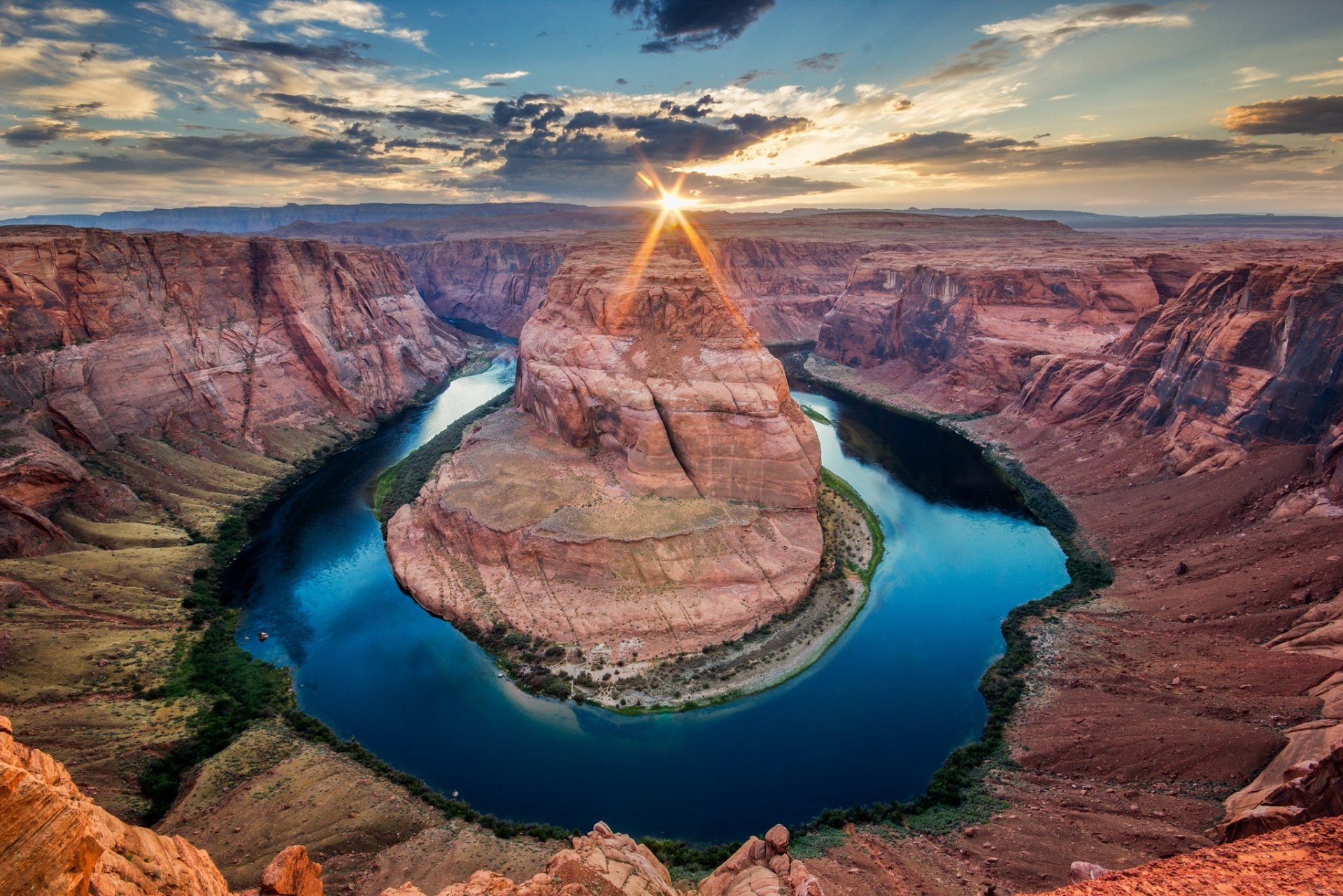 stany zjednoczone stan arizona rzeka kolorado kanion horseshoe bend horseshoe niebo chmury słońce promienie