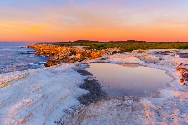 Cabo australiano Solander al atardecer