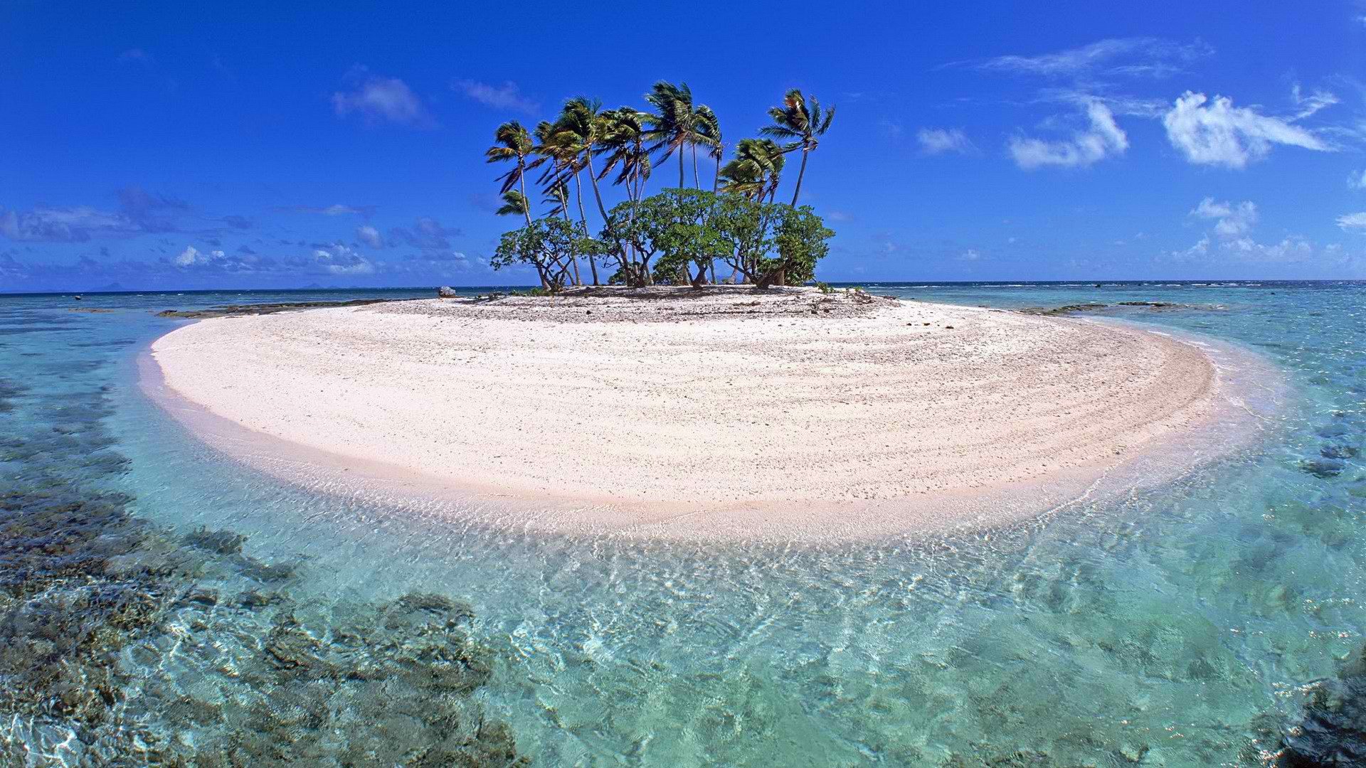 небо облака остров море океан пальмы тропики