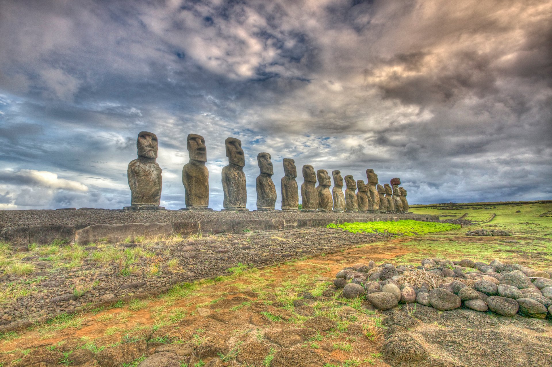 chile easter island rapa nui moai statue sky cloud