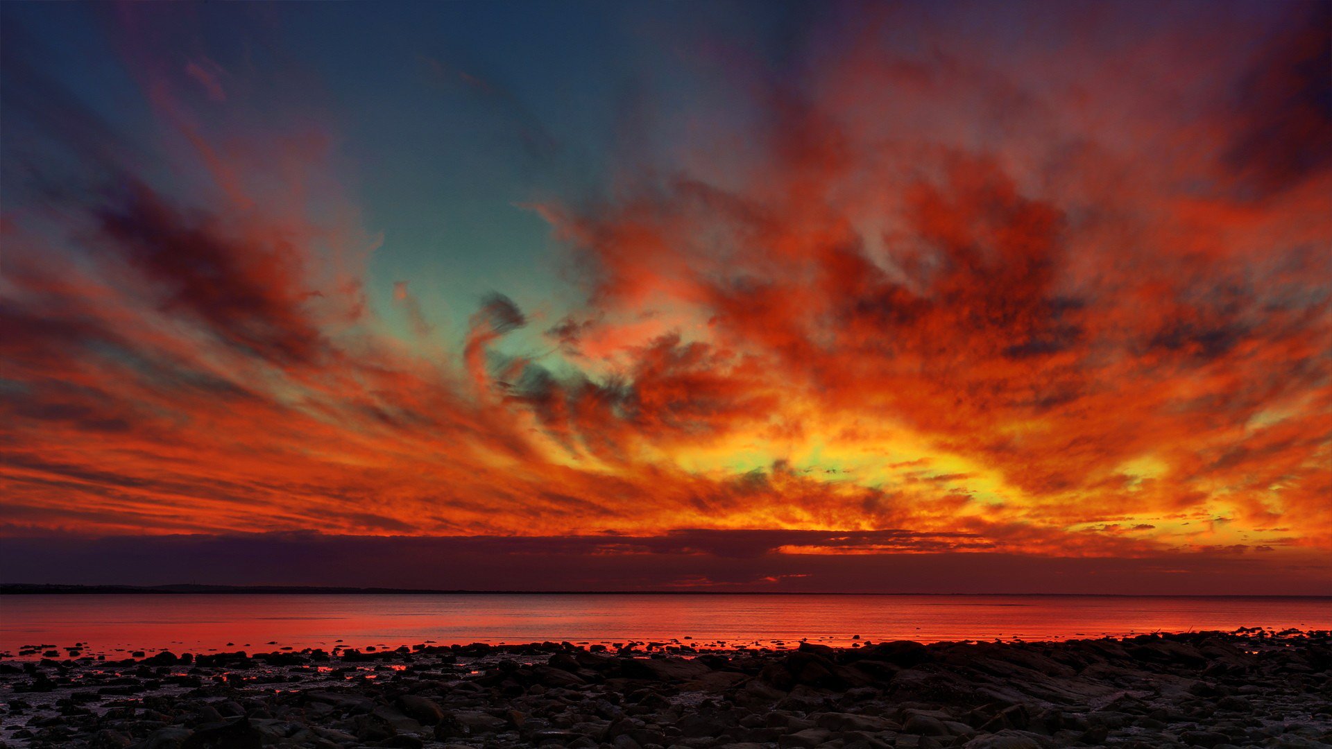 ky clouds sunset glow sea beach stone