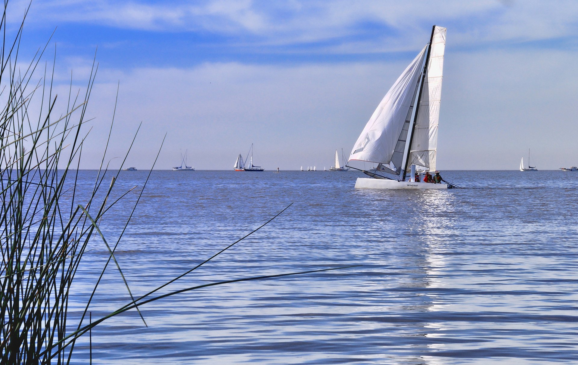 cielo mar nubes regata yate barco vela