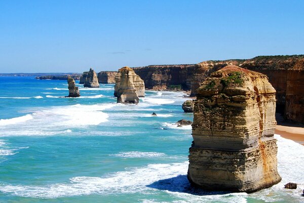 A sharp break in the rocks by the sea