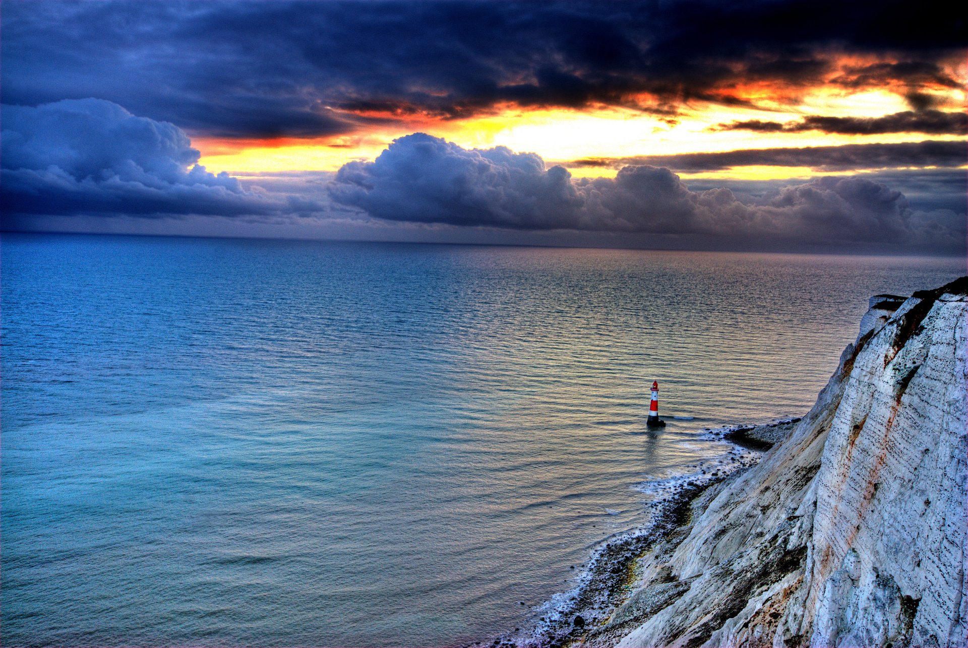 meer felsen leuchtturm himmel wolken sonnenuntergang glühen natur