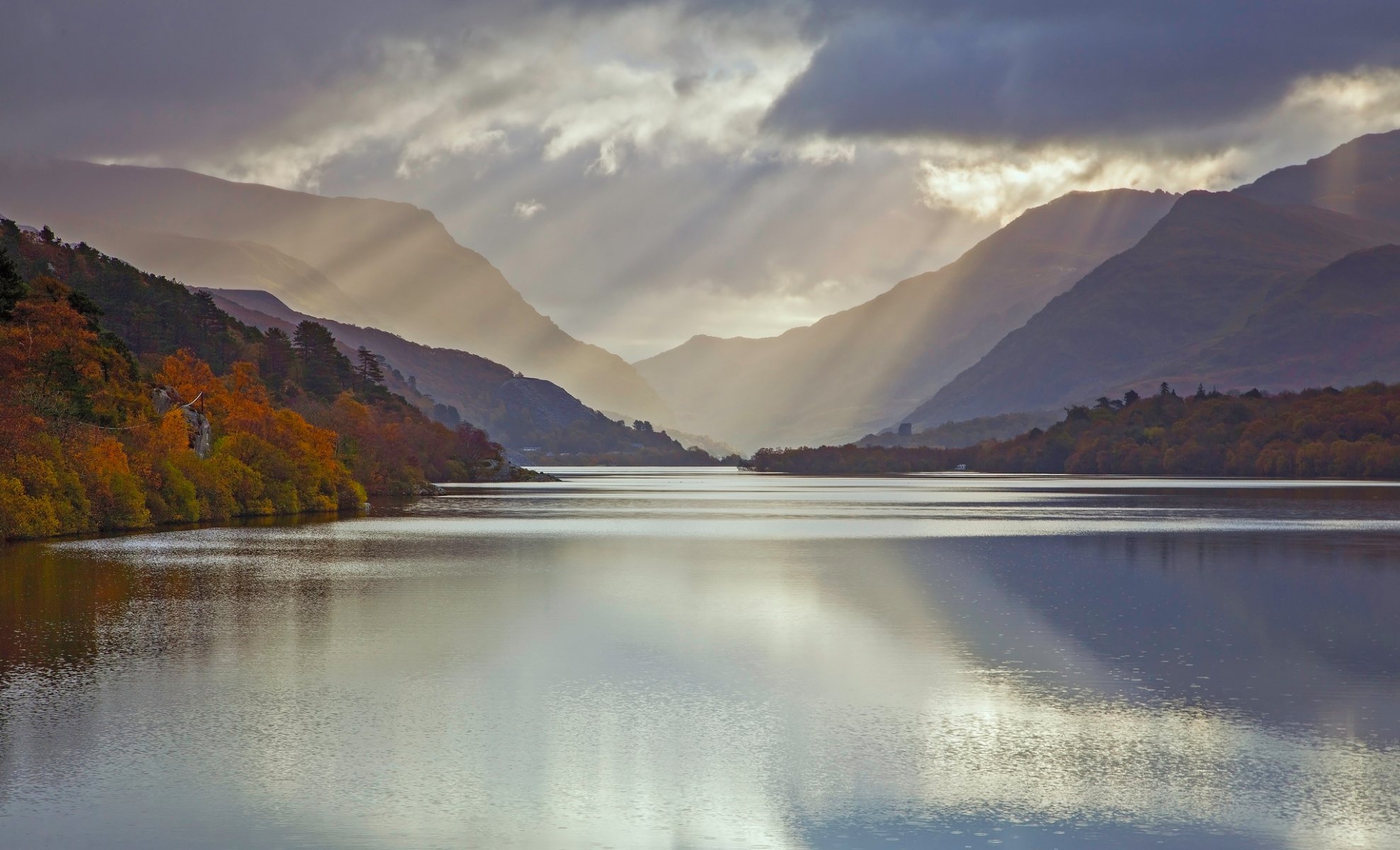 united kingdom wales county of gwynedd region snowdonia glacial lake llyn padarn autumn november