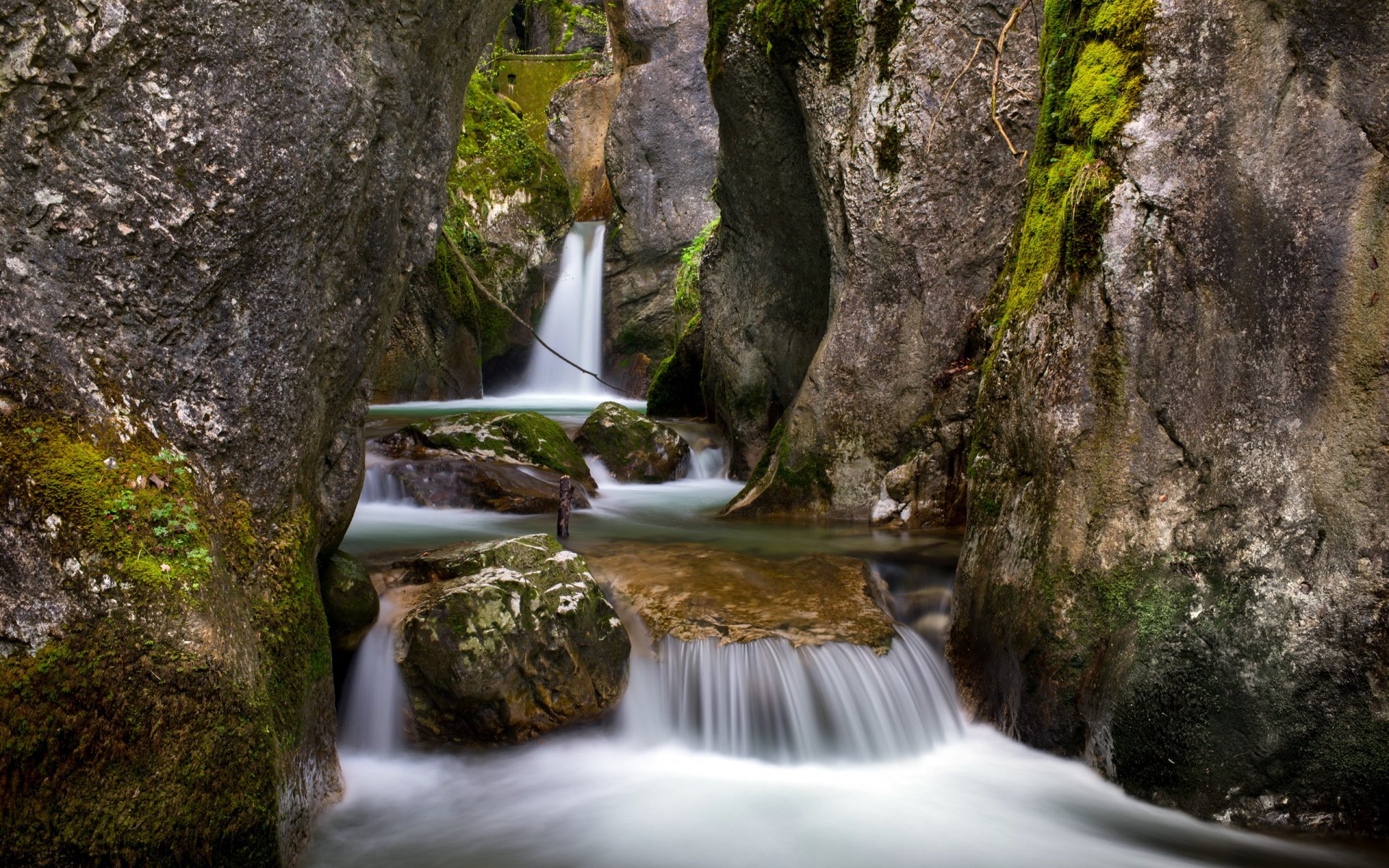 montagne fiume natura paesaggio