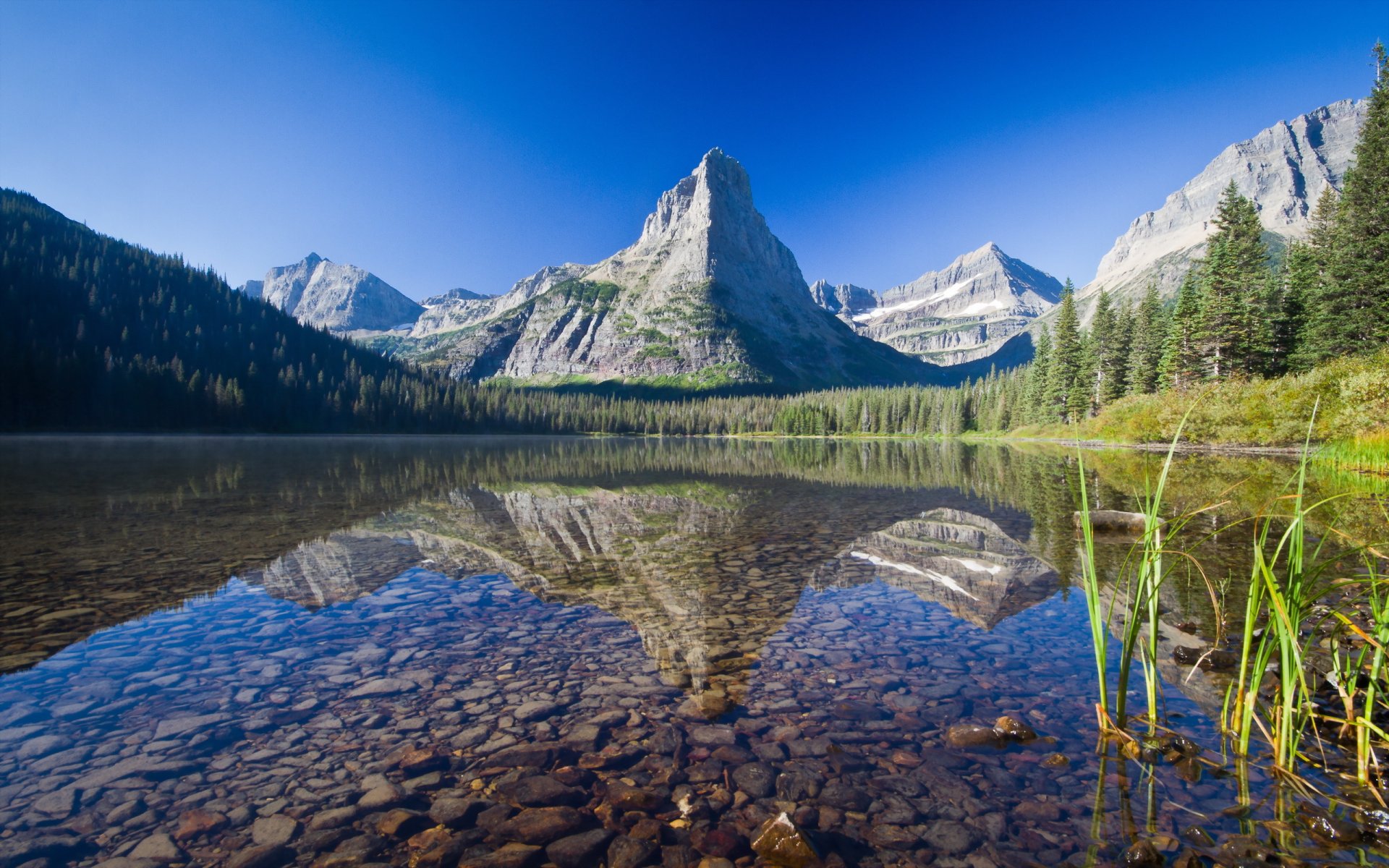 lac montagnes paysage