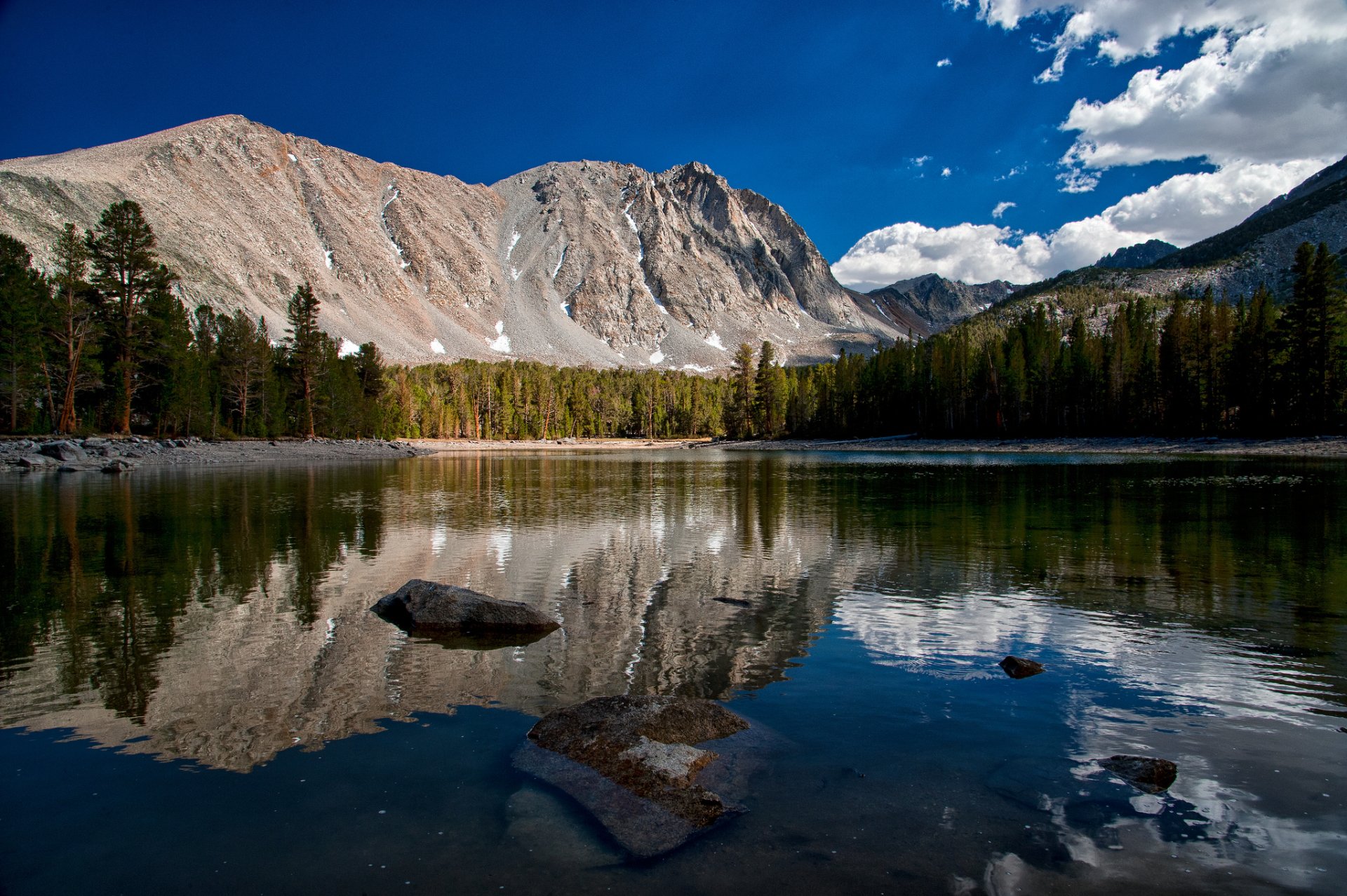 lago dorothy sierra nevada california lago dorothy montagne foresta riflessione