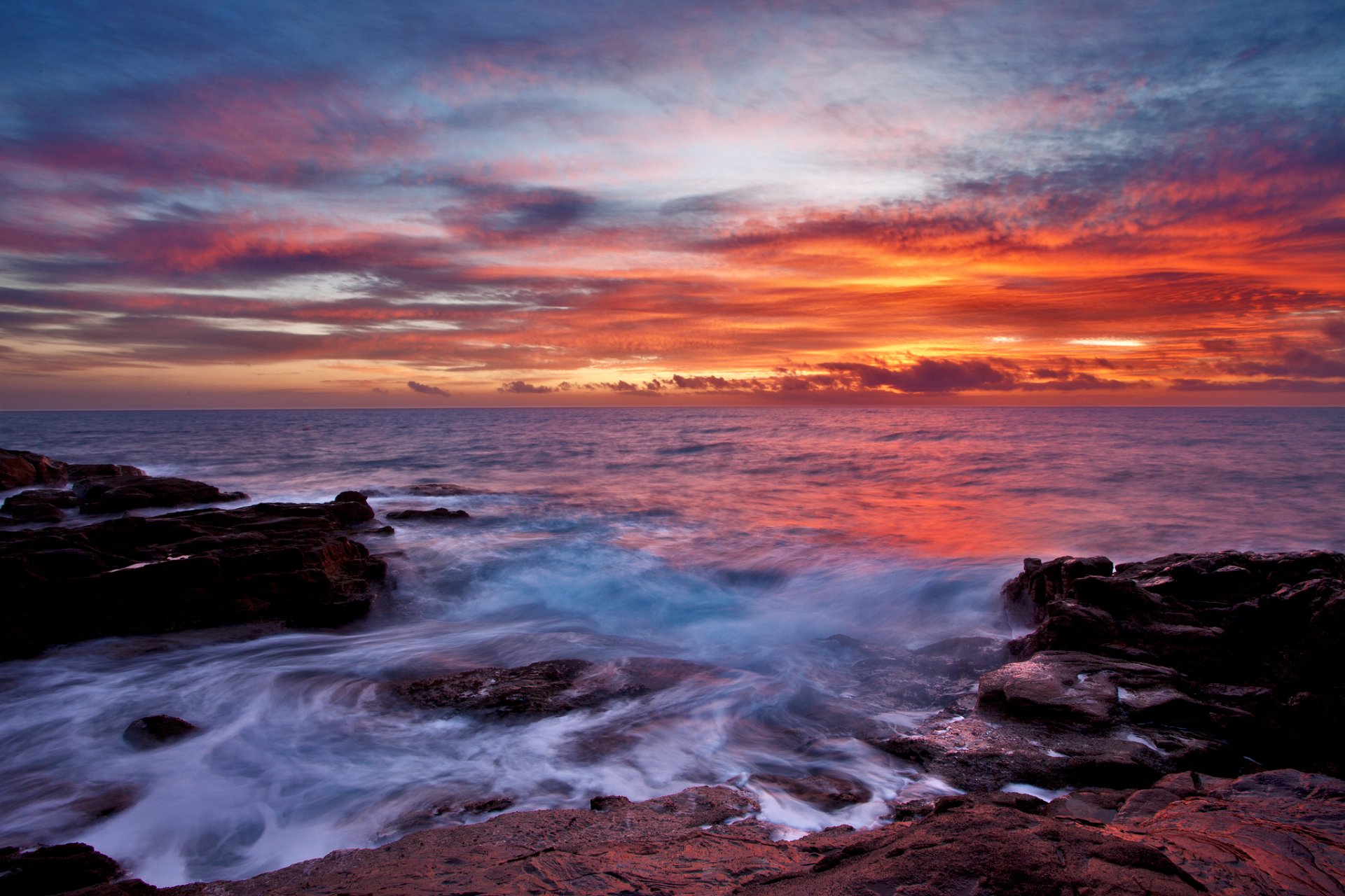 mer ciel coucher de soleil nuages pierres surf