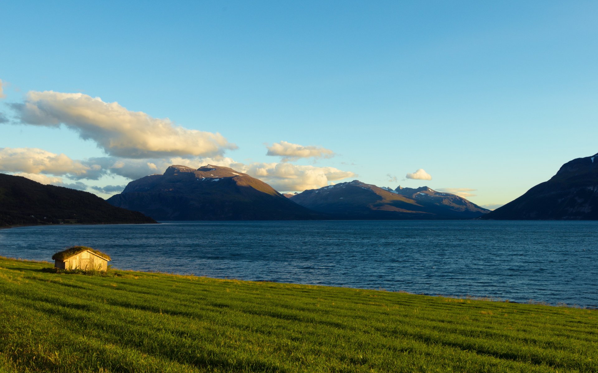 matin baie maison paysage norvège