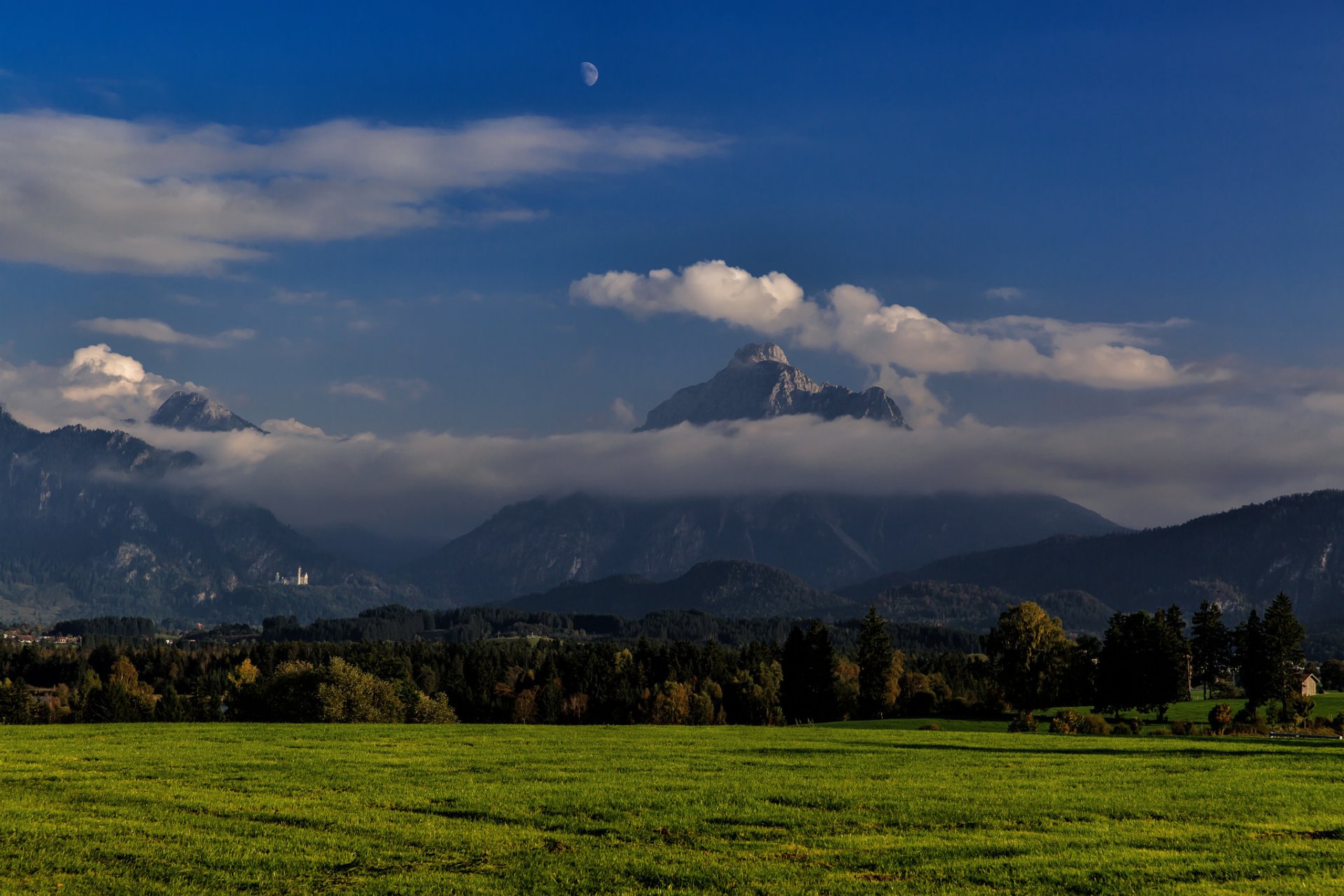 niemcy bawarski bawarski krajobraz góra mountain säuling zamek zamek neuschwanstein jesień góry góry säuling