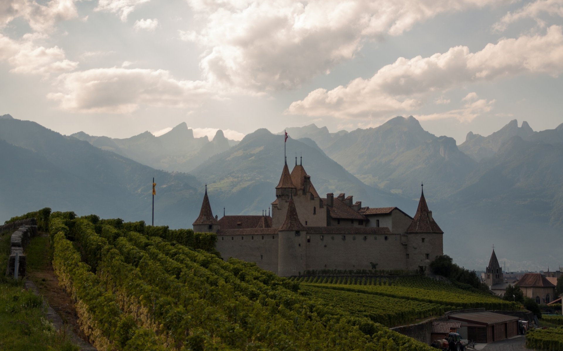 château d aigle château d aigle suisse alpes château d aigle montagnes vignoble