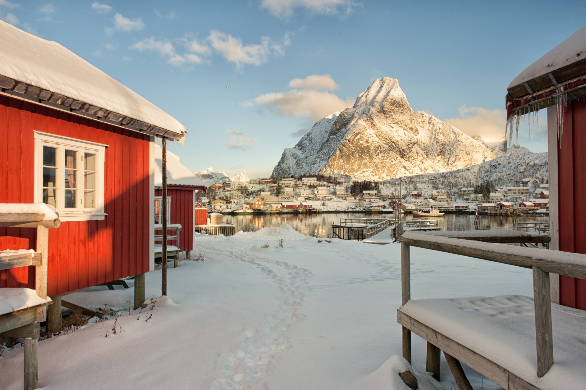 noruega cielo montaña invierno casa nieve mar