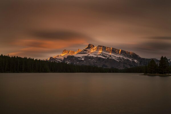 Parque nacional de Canadá. Lago