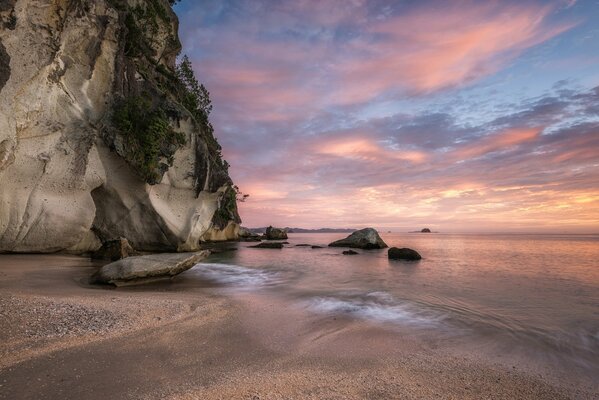 Belle vue de la baie au moment du coucher du soleil