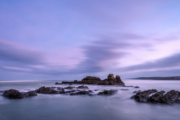 El color lila del cielo en el mar de Tasmania