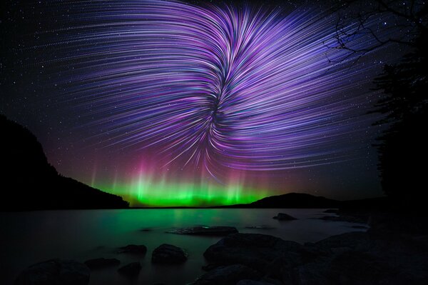 Dazzling northern lights over the lake