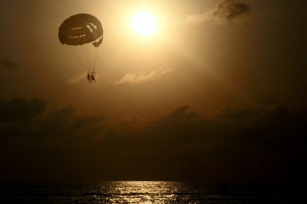 A romantic time to parachute over the sea