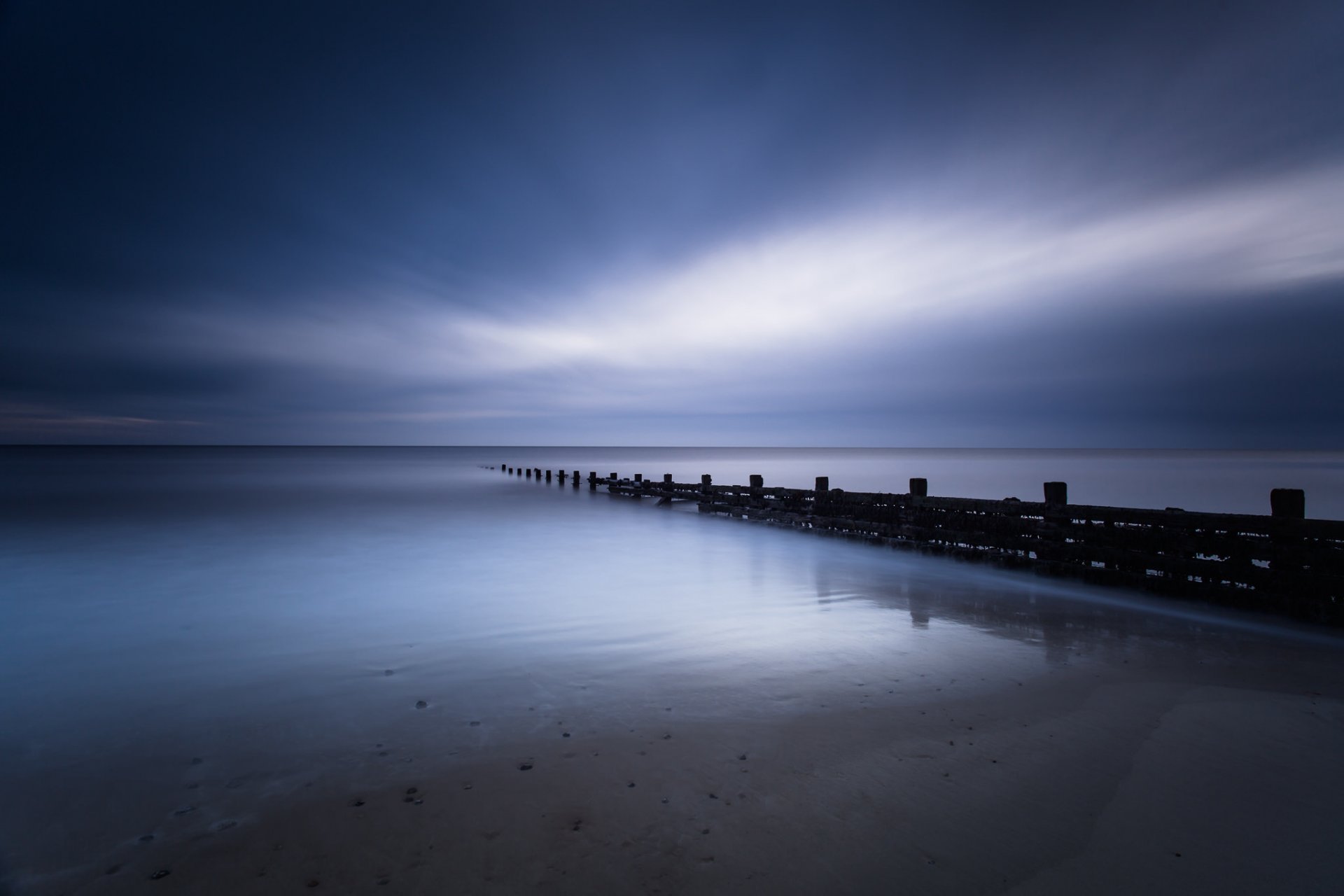 reino unido inglaterra norfolk del norte mar calma costa noche azul cielo