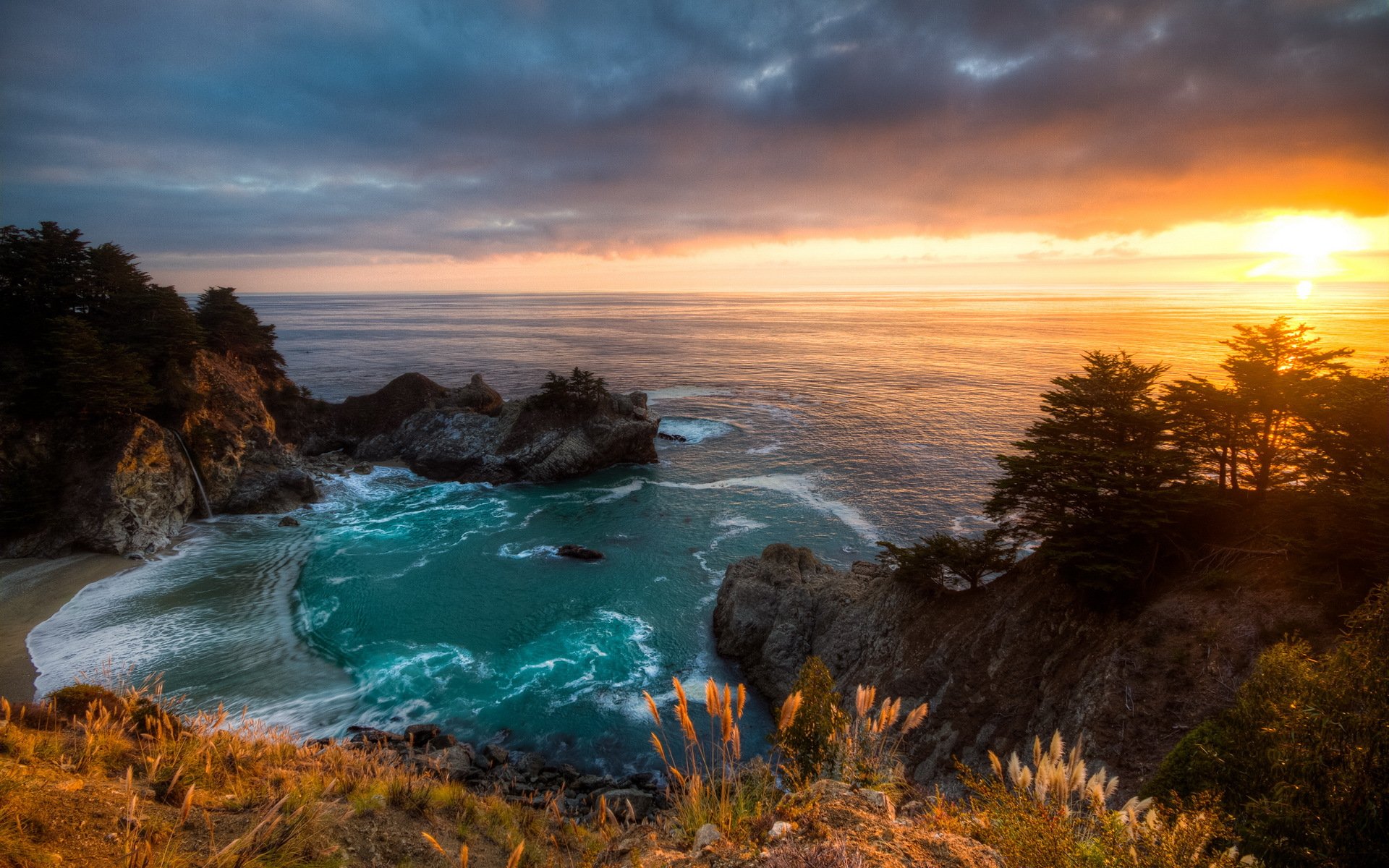 puesta de sol mcway falls california paisaje