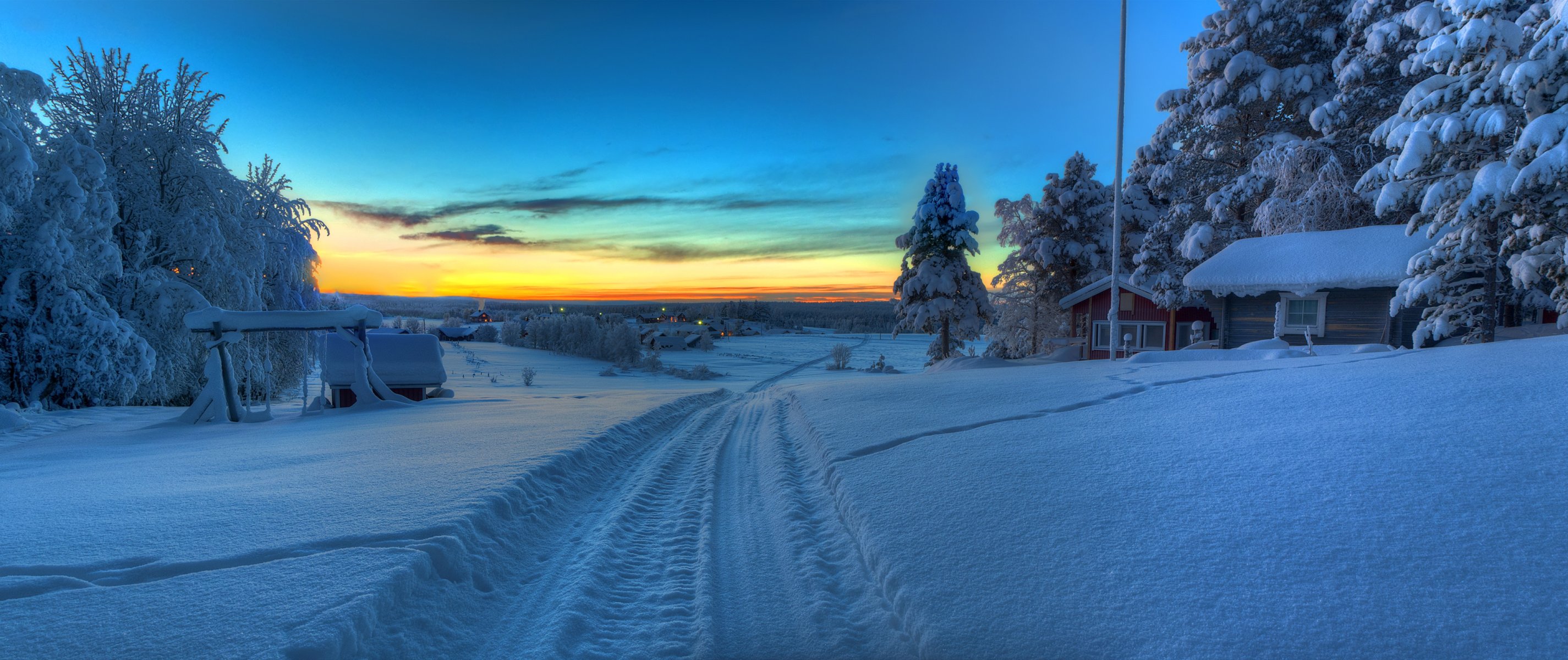 himmel wolken sonnenuntergang winter straße schnee haus bäume panorpma