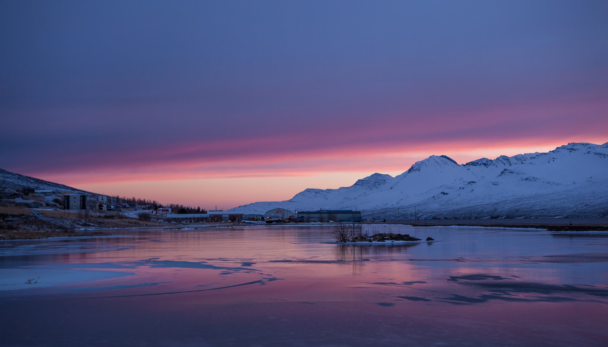 iceland lake next beach mountain snow night sky sunset