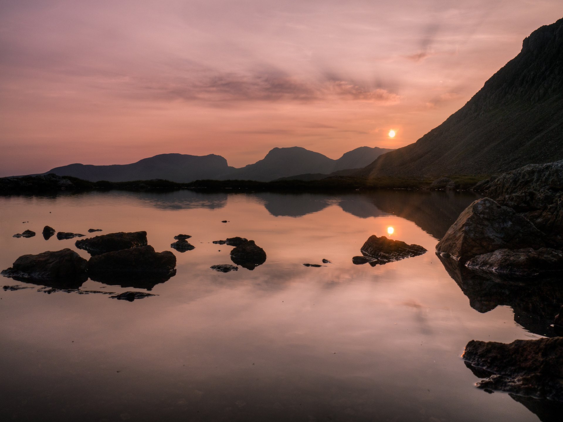 lake district anglia jezioro góry zachód słońca odbicie