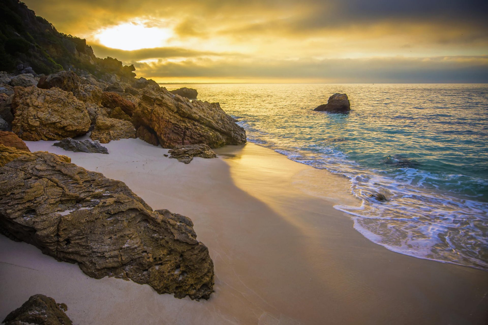 rocce spiaggia oceano sabbia alba costa