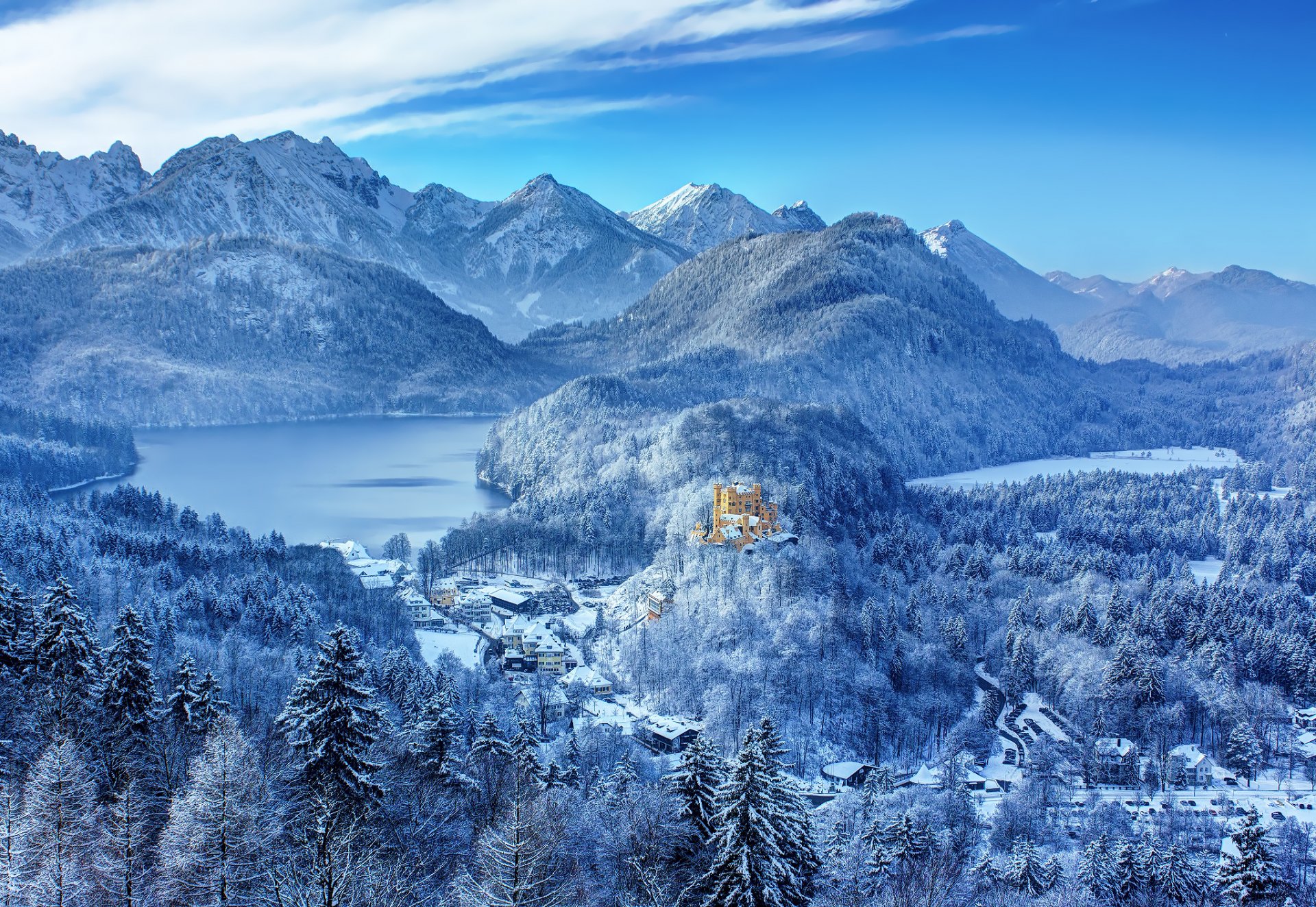 allemagne bavière du sud château hohenschwangau hohenschwangau hiver neige montagne forêt