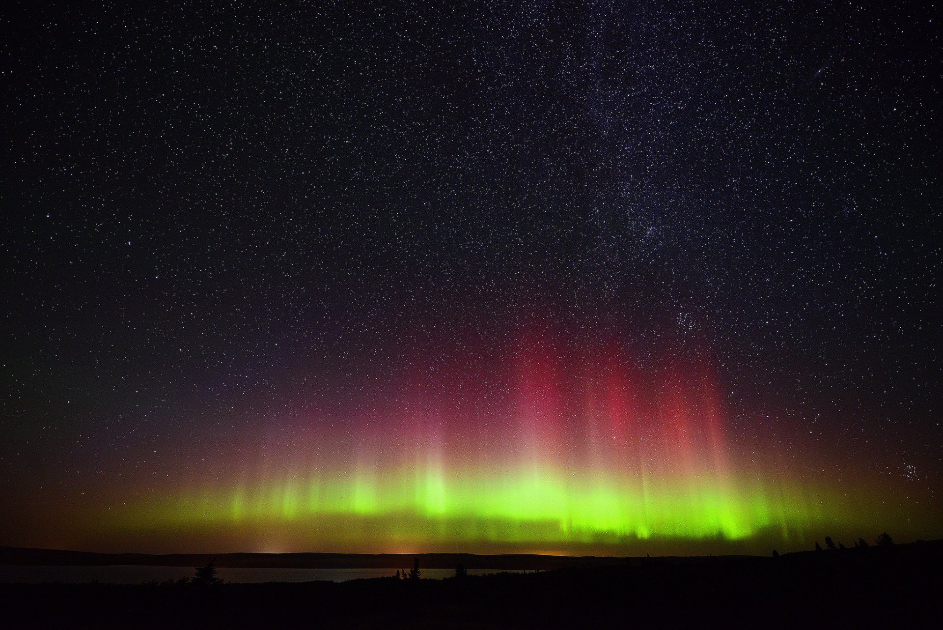 resplandor aurora boreal noche estrellas