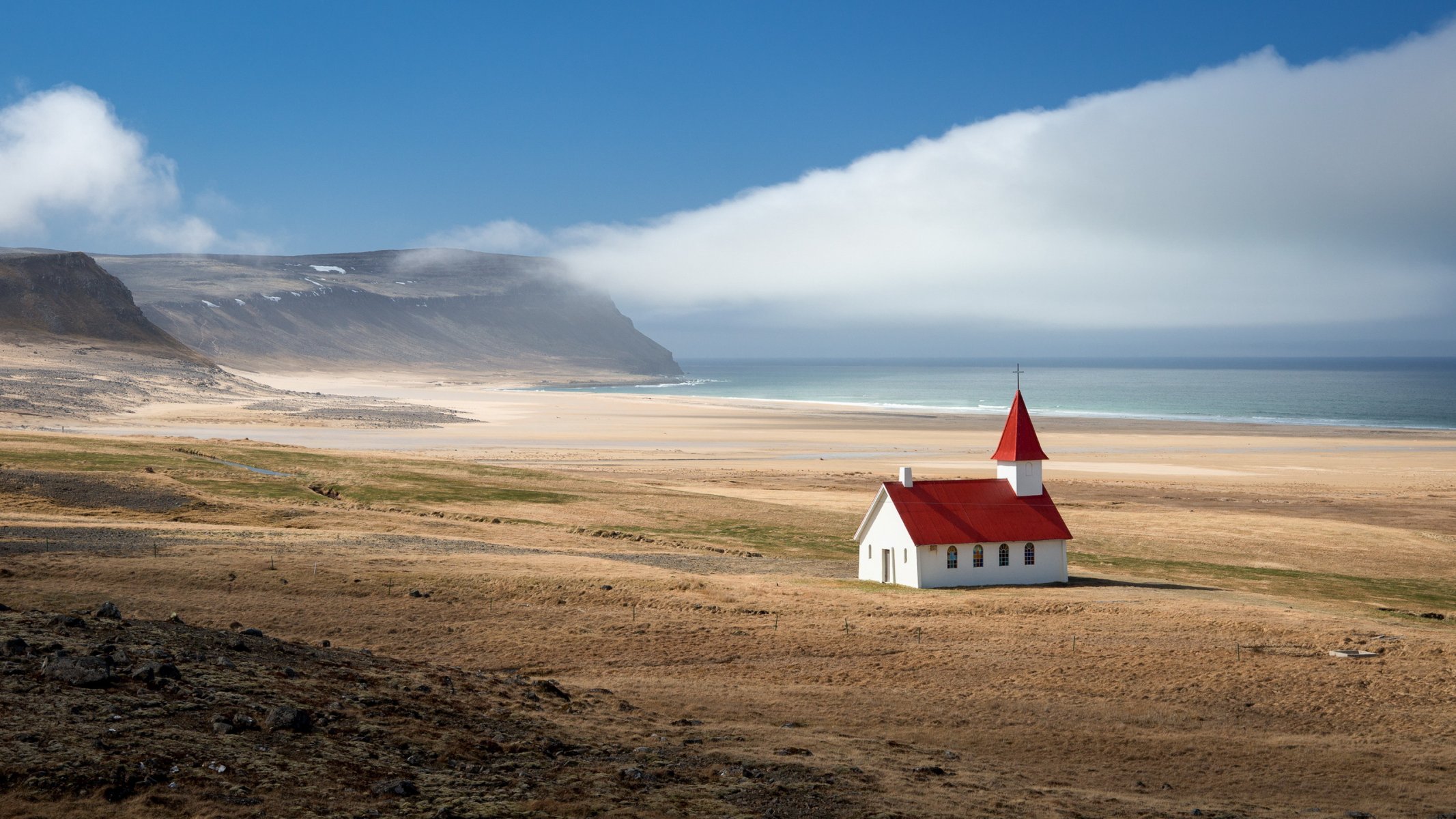 meer tempel berge landschaft island